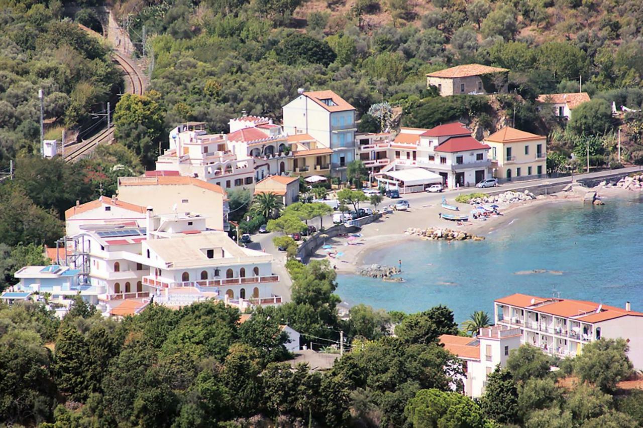 La Casa Di Aurelio Διαμέρισμα Capo dʼOrlando Εξωτερικό φωτογραφία